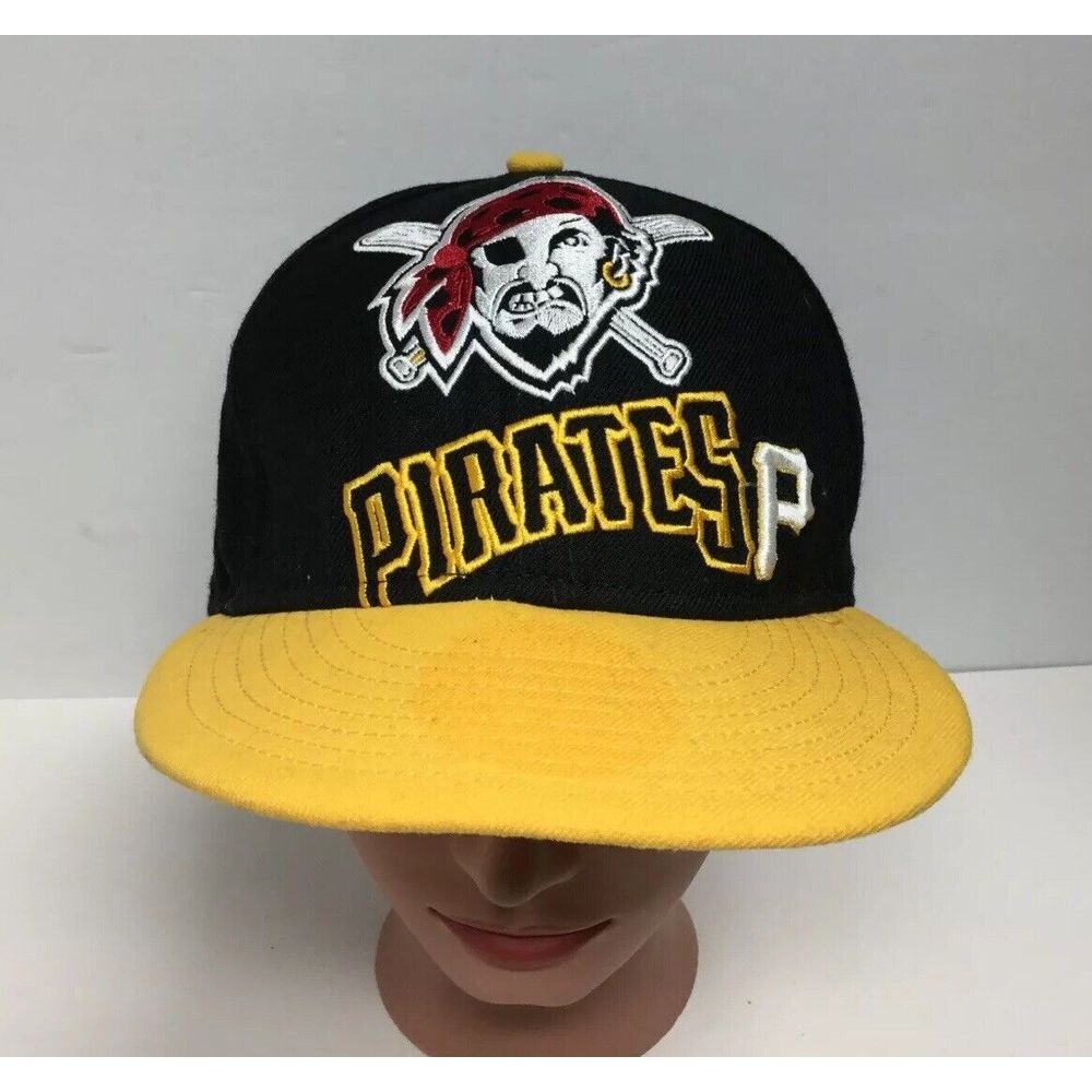 New Era 59Fifty Pittsburg Pirates Hat Black Yellow Spell Out Baseball Cap Sz 7.5